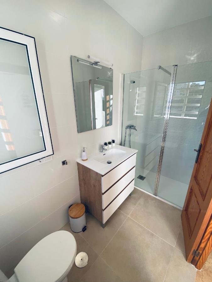 Amplio Apartamento Con Vistas Al Mar, Parking Y Wifi Alicante Exterior photo